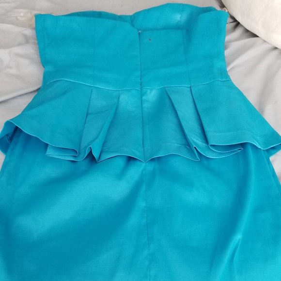 Suzy Shier Electric Blue, Strapless Peplum Dress - Picture 4 of 5